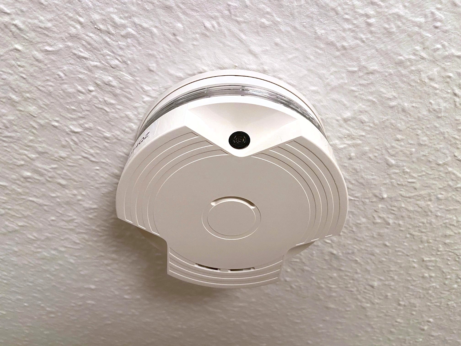 Rauchwarnmelder an der Decke